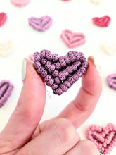 Load image into Gallery viewer, Macrame heart magnet pdf pattern. Beginner macrame patterns. macrame tutorials, diy macrame. valentines diy home decor.