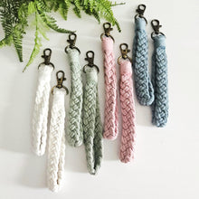 Load image into Gallery viewer, Macrame wristlet keychains. Boho accessories fo her
