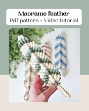 Load image into Gallery viewer, Macrame feather PDF pattern + Video tutorial. Beginner friendly macrame pattern
