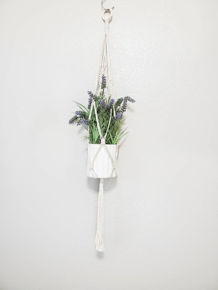 Macrame plant hanger DIY kit.