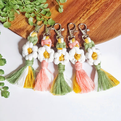 Handmade macrame flower keychains. 100% cotton. boho chic gifts for her.