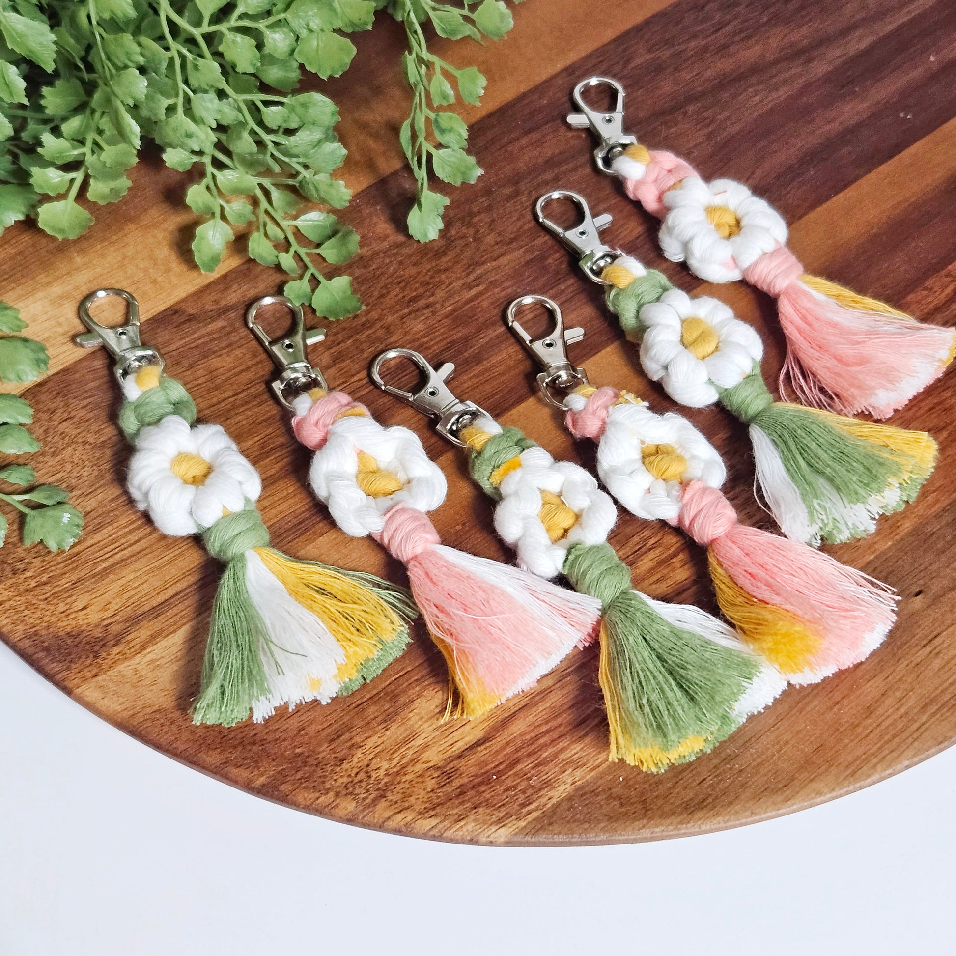 Handmade macrame flower keychains. 100% cotton. boho chic gifts for her.